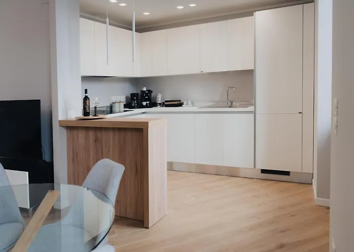 Exclusive In Piazza Italia In * Perúgia