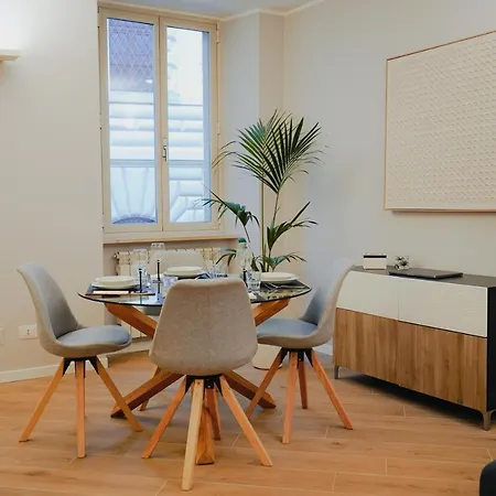 Exclusive In Piazza Italia In *