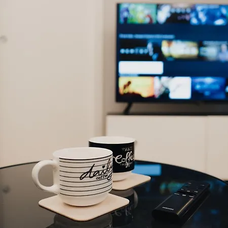 Exclusive In Piazza Italia In *