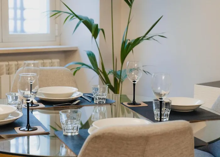 Exclusive In Piazza Italia In Apartment